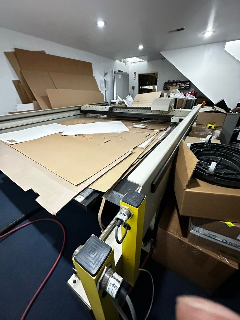 Data Technology DT 3000 cutting machine