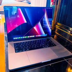 Apple M1 Chip PRO MAX 16GB 512GB SSD 