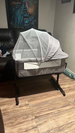 Used bassinet