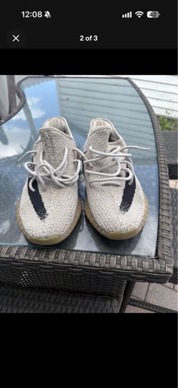 Adidas Yeezy Boost 350 V2 Sneakers 10.5