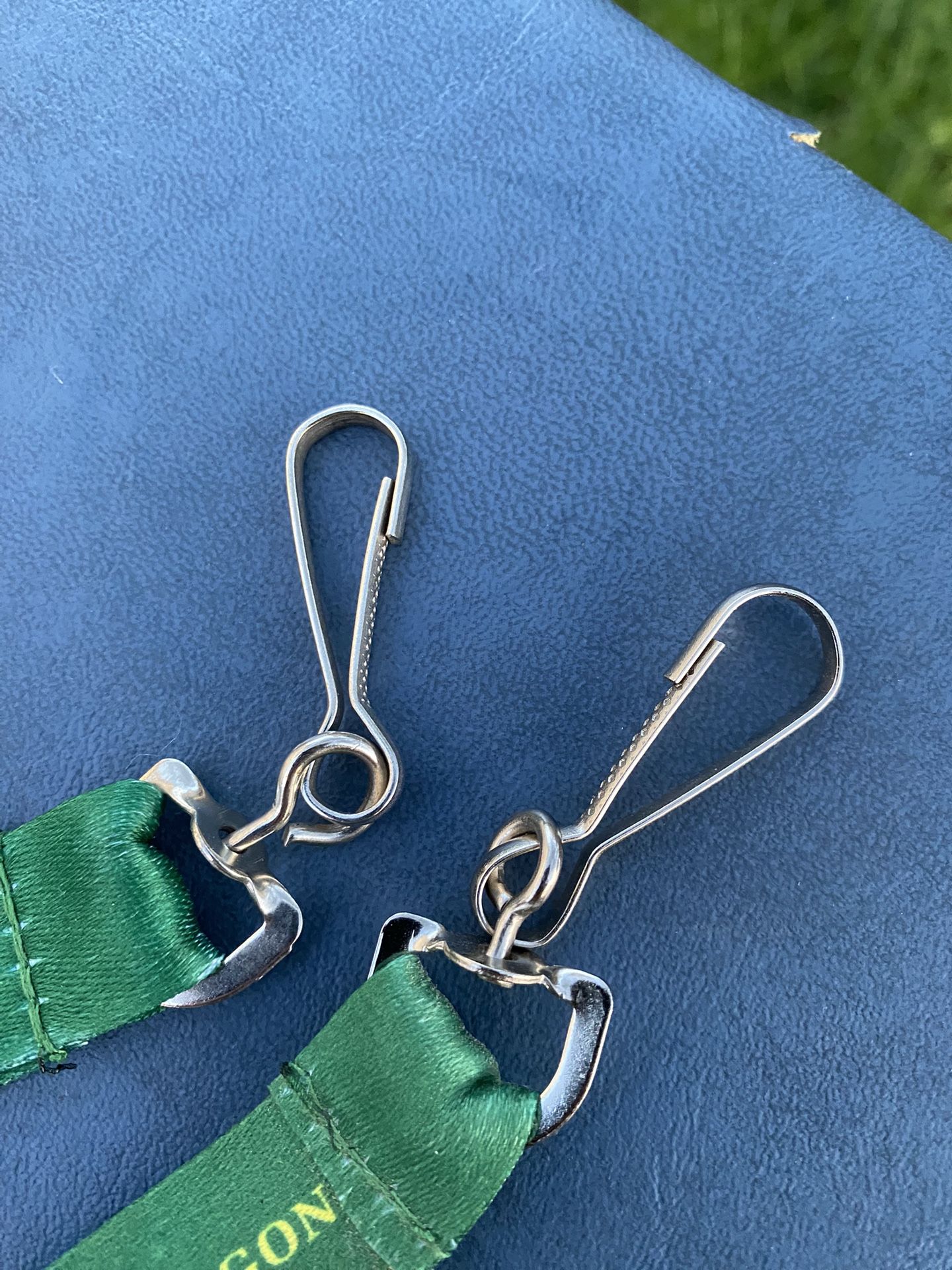 2 Oregon University Keychains