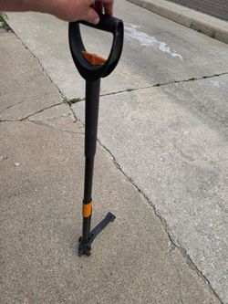 Fiskars deluxe stand up weeder puller