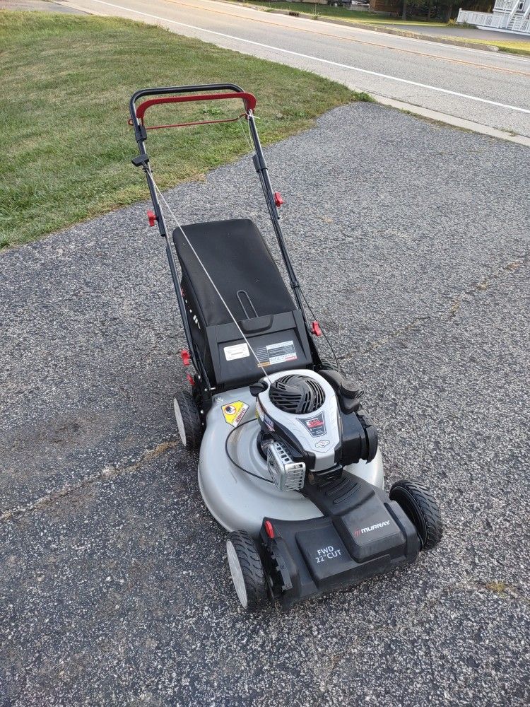 Lawn Mower Self-propelled With Rear Bagger