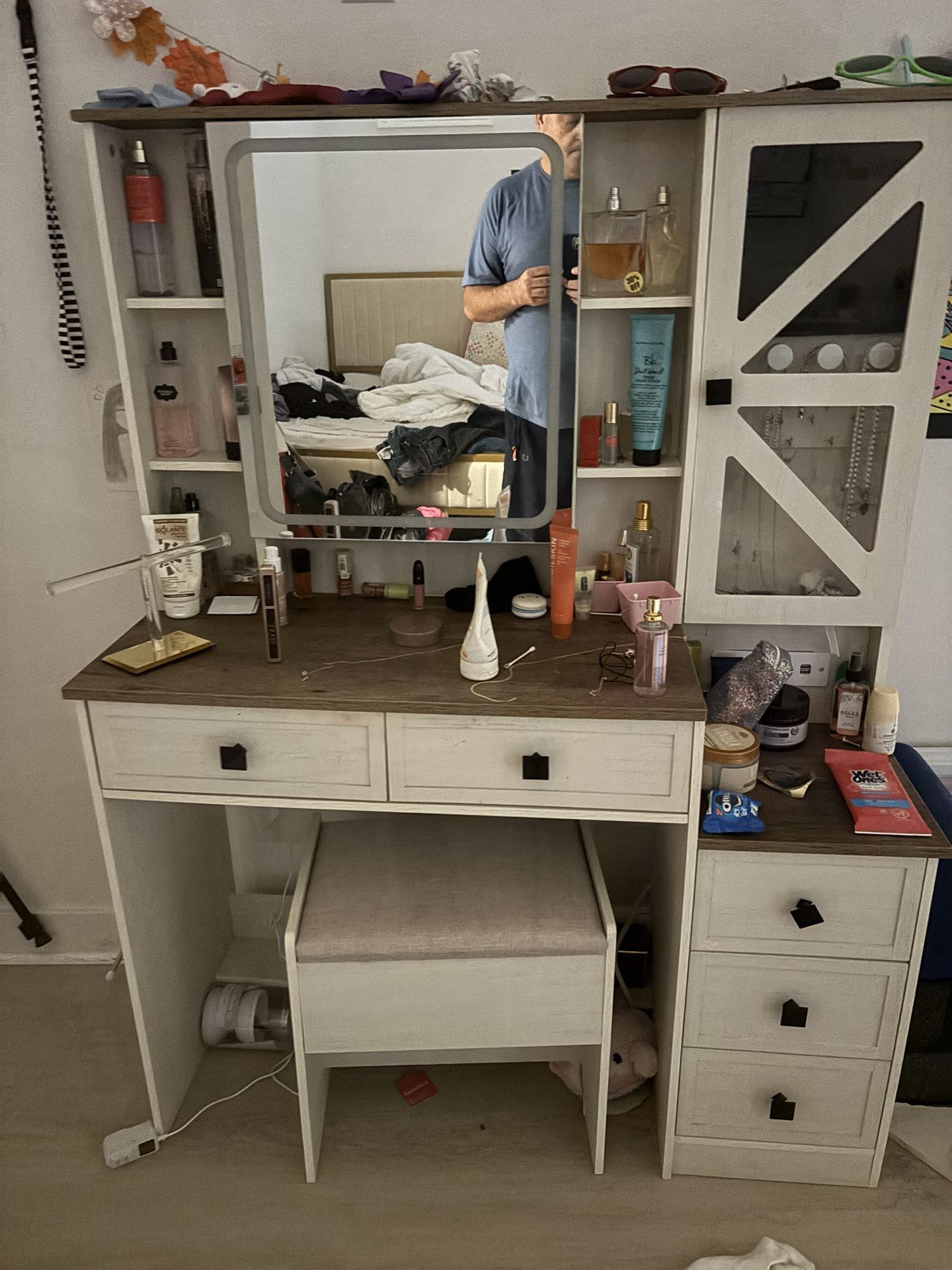 Bookshelf Study Table and Mirror sitting