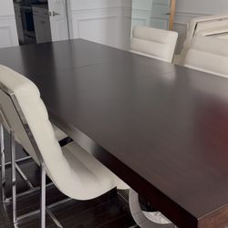 Zgallerie Table/ Chairs/chandelier