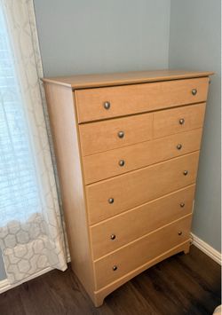 Moving sale - cheat of drawers, nightstand and desk
