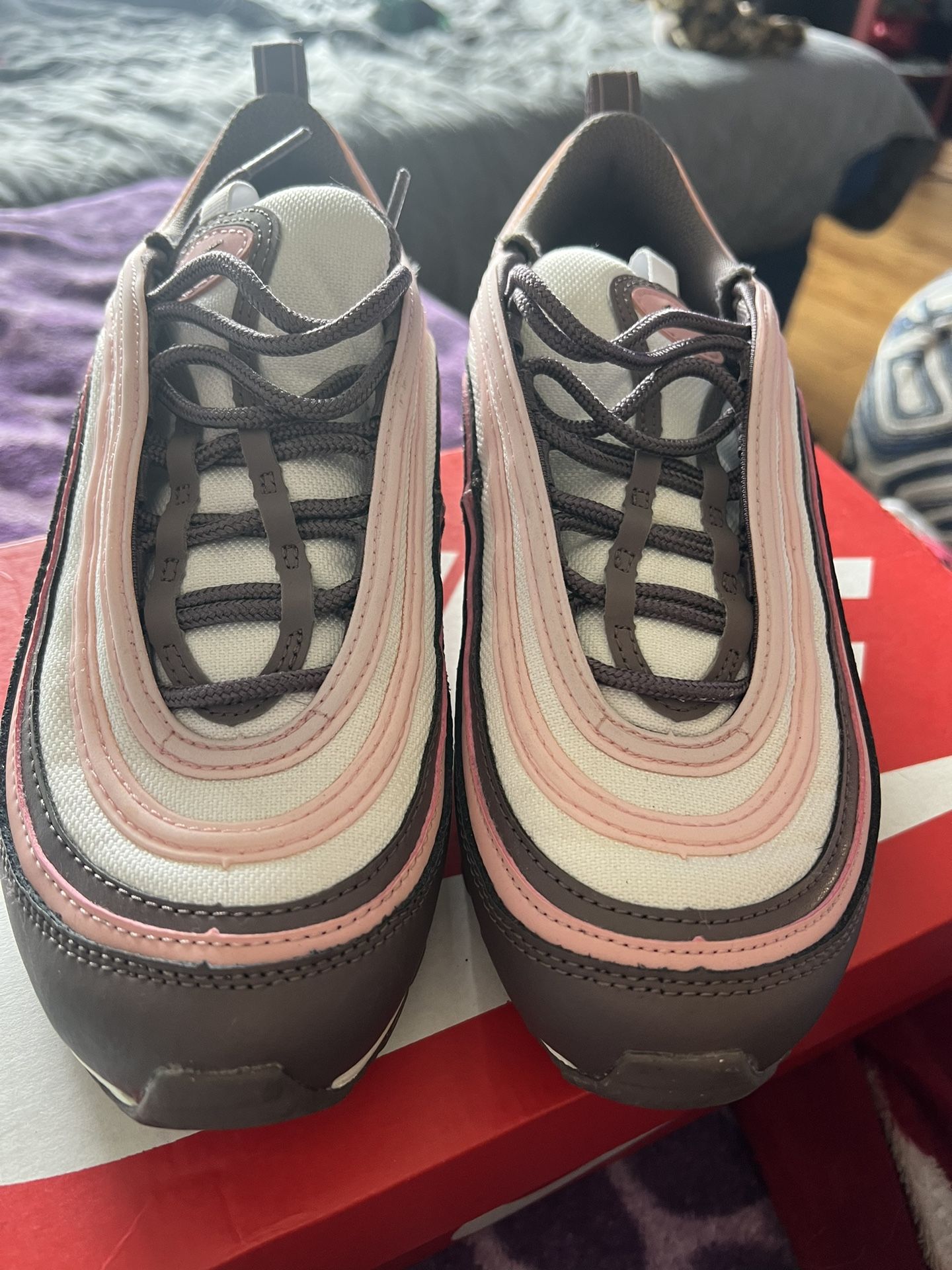 Size 6.5Y Nike Air max 97 White Pink 