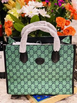Medium Tote