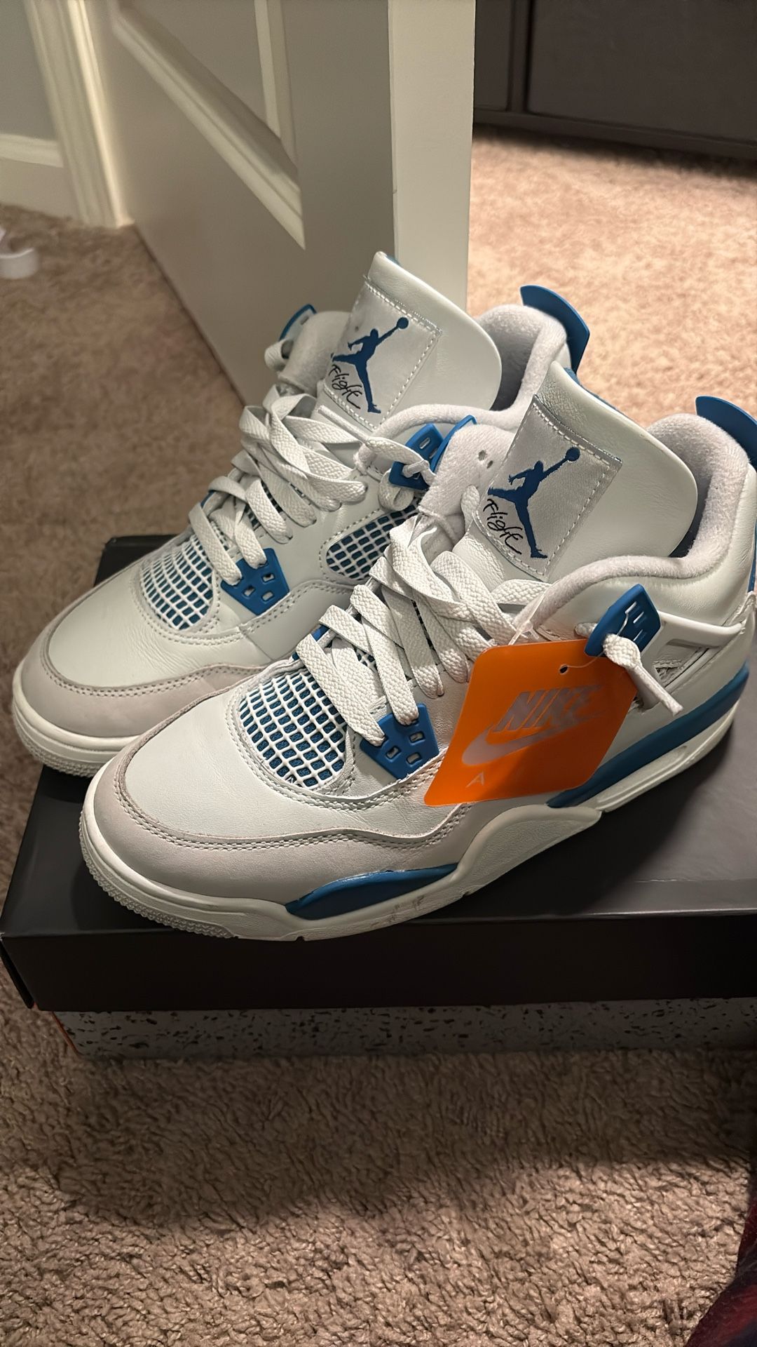 Jordan 4 Retro Sz 7 (GS)