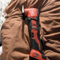 18 Volt Milwaukee Multi Tool - Used Once