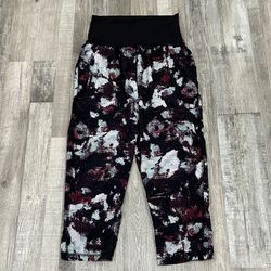 Lululemon Cropped Pants