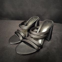 Black Piepiebuy Open Toed Strappy Block Heeled Sandals (Size 5)