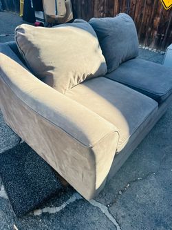 Couch retail $1200
