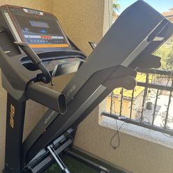 Treadmill $400