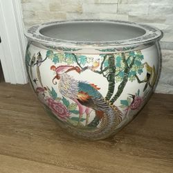 L Vintage Chinese Porcelain Enamel Famille