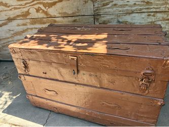 Antique vintage steamer trunk