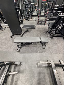 Assorted lifting accessories