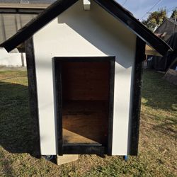 Dog House/ Casita Para Perro