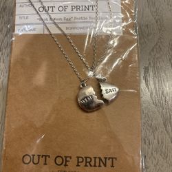 The Great Gatsby East & West Egg Necklaces Set
