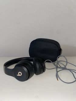 Beats Solo3 Wireless Headphones – Gold Matte Black + Case & Cable
