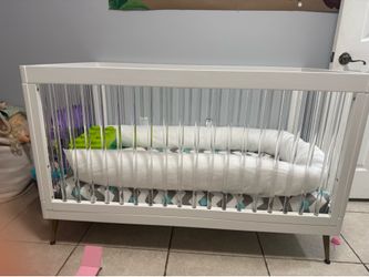 Crib with mattres