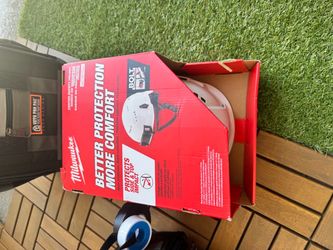 Milwaukee BOLT Vented Safety Helmet