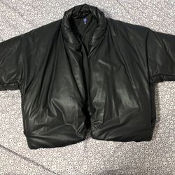 Yeezy Puffer Coat (small)