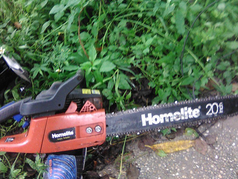 Homelite Chainsaw 27av