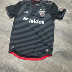 Black and grey DC United 2018/19  home player edition  soccer jersey Men L used