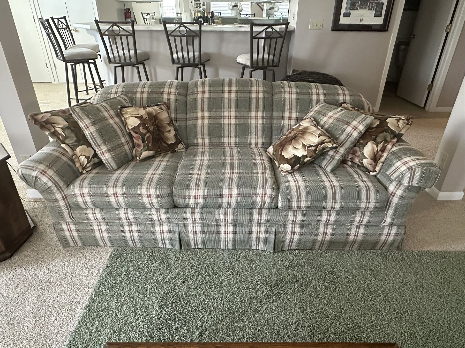 Sofa Bed With Pillows