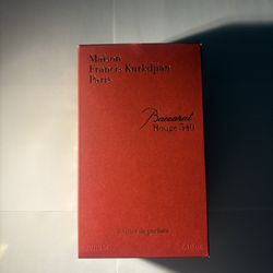 Baccarat Rouge 540 Eau de Parfum – 70ml Long lasting, good for any gender, good overall fragrance!