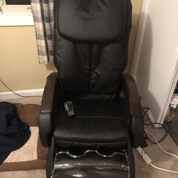 Cozzia Massage Chair