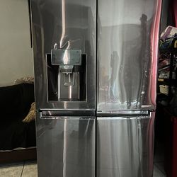 LG SmartFridge 