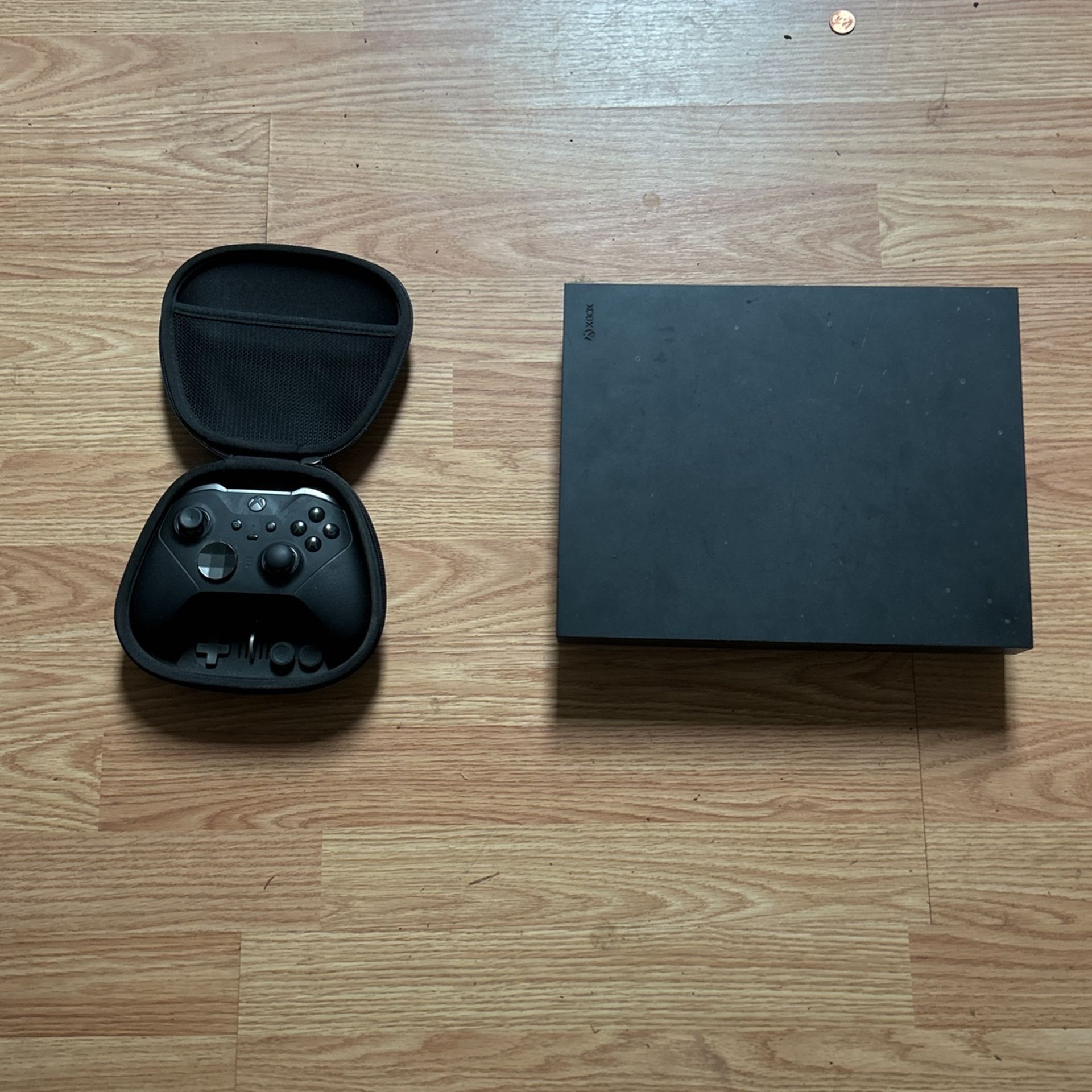 Xbox One X And Elite Controller 