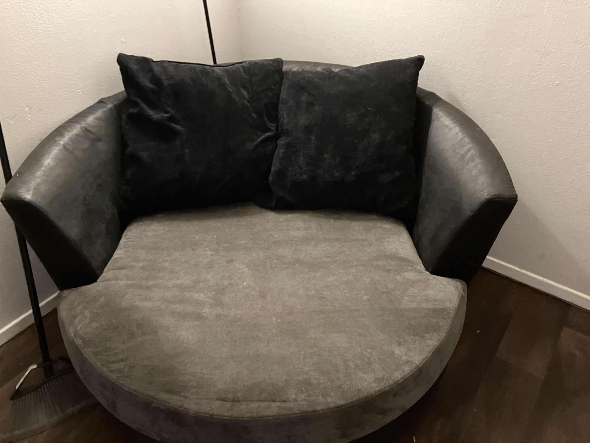 Sectional Couch And Barrel Couch