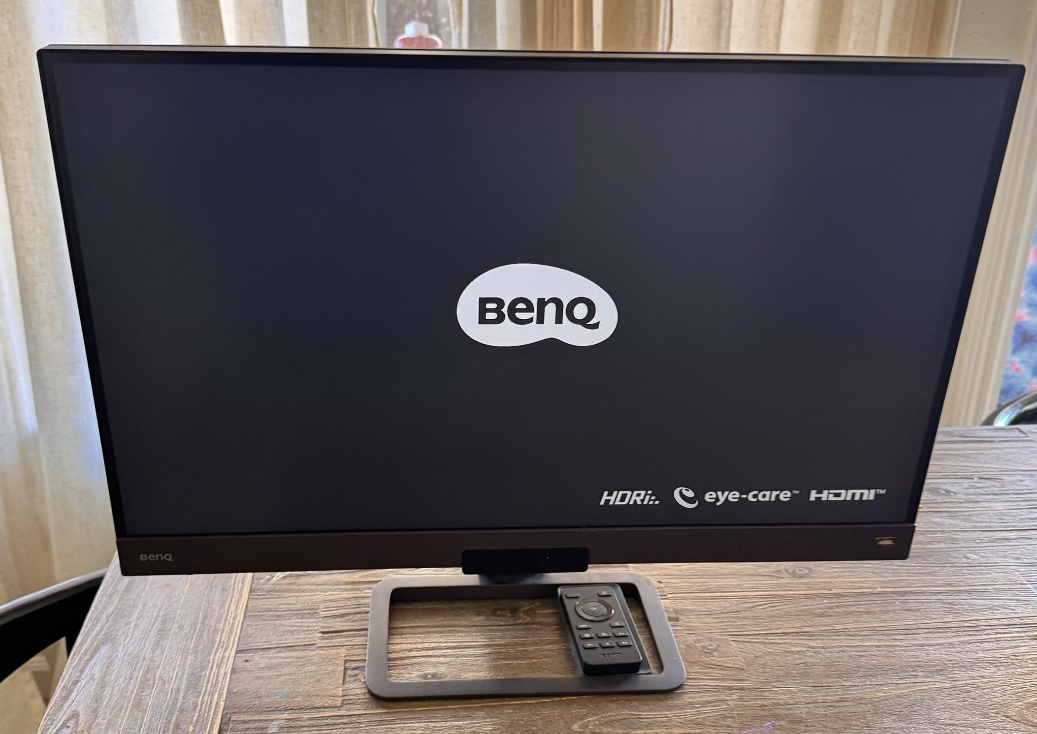 Gaming Monitor/BenQ EX2780Q 27” IPS 1440p 144Hz