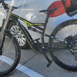 Specialized Full Suspension Bike. Size M.