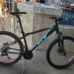 Gt Laguna Pro Mountain Bike 