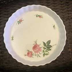 Christineholm Rose Pattern 