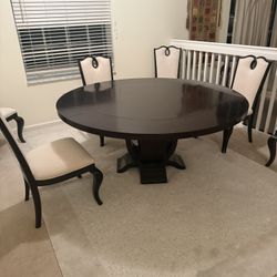 Circle Dining Room Table With Chairs