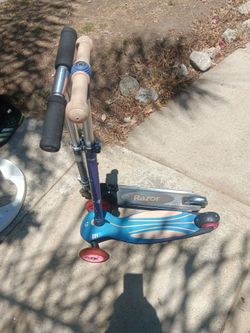 !! 2 Kids Scooters  Price For Both