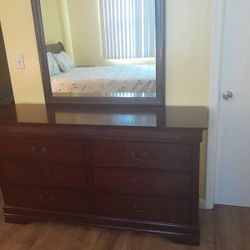Dresser with Mirror 