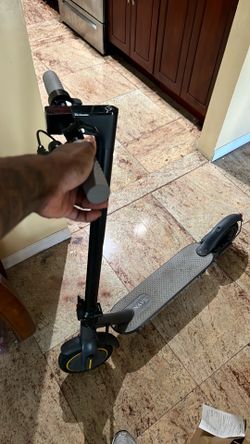 Electric scooter