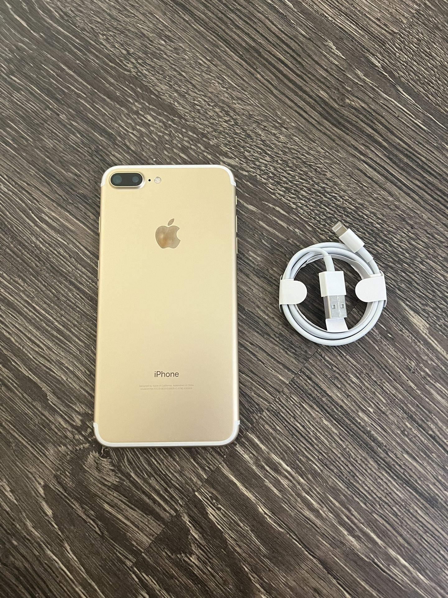 iPhone 7 Plus 128gb Gold UNLOCKED FOR ALL CARRIERS!