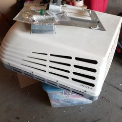 AC unit  works great Used It For 3 Months Ever Since Been In The Garage 
