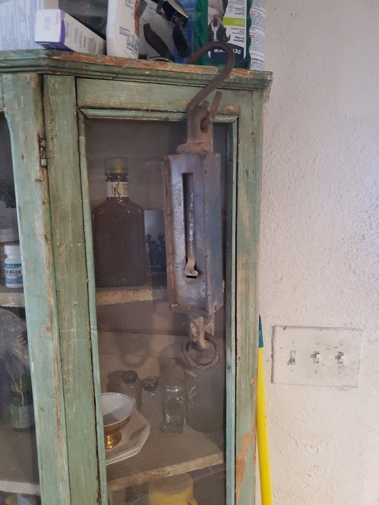Old Weight Scale