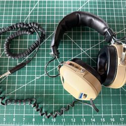 Vintage Henry Kloss Headphones Radio Shack Realistic over the ear clean great sound