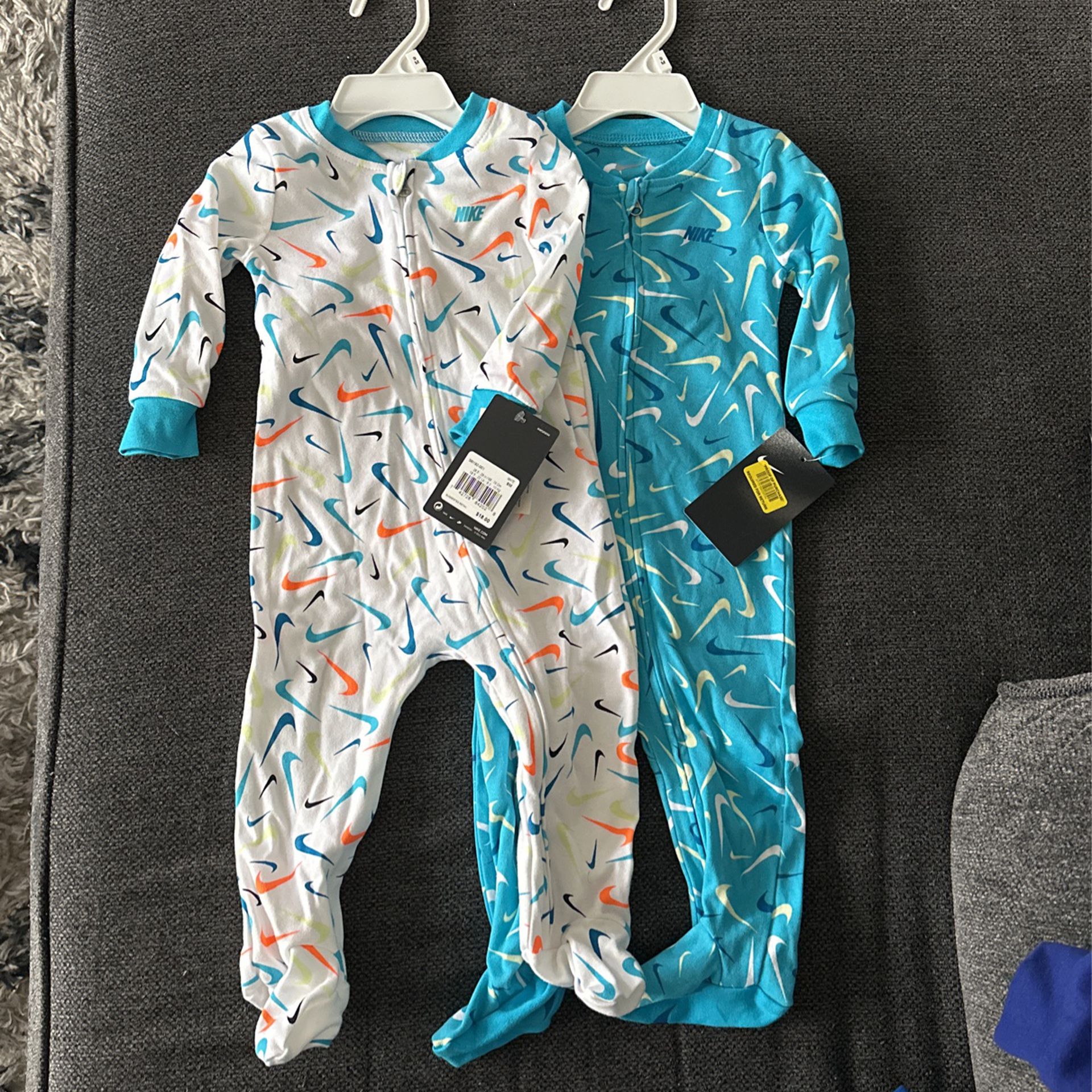 New Infant Nike Outfits - 9m