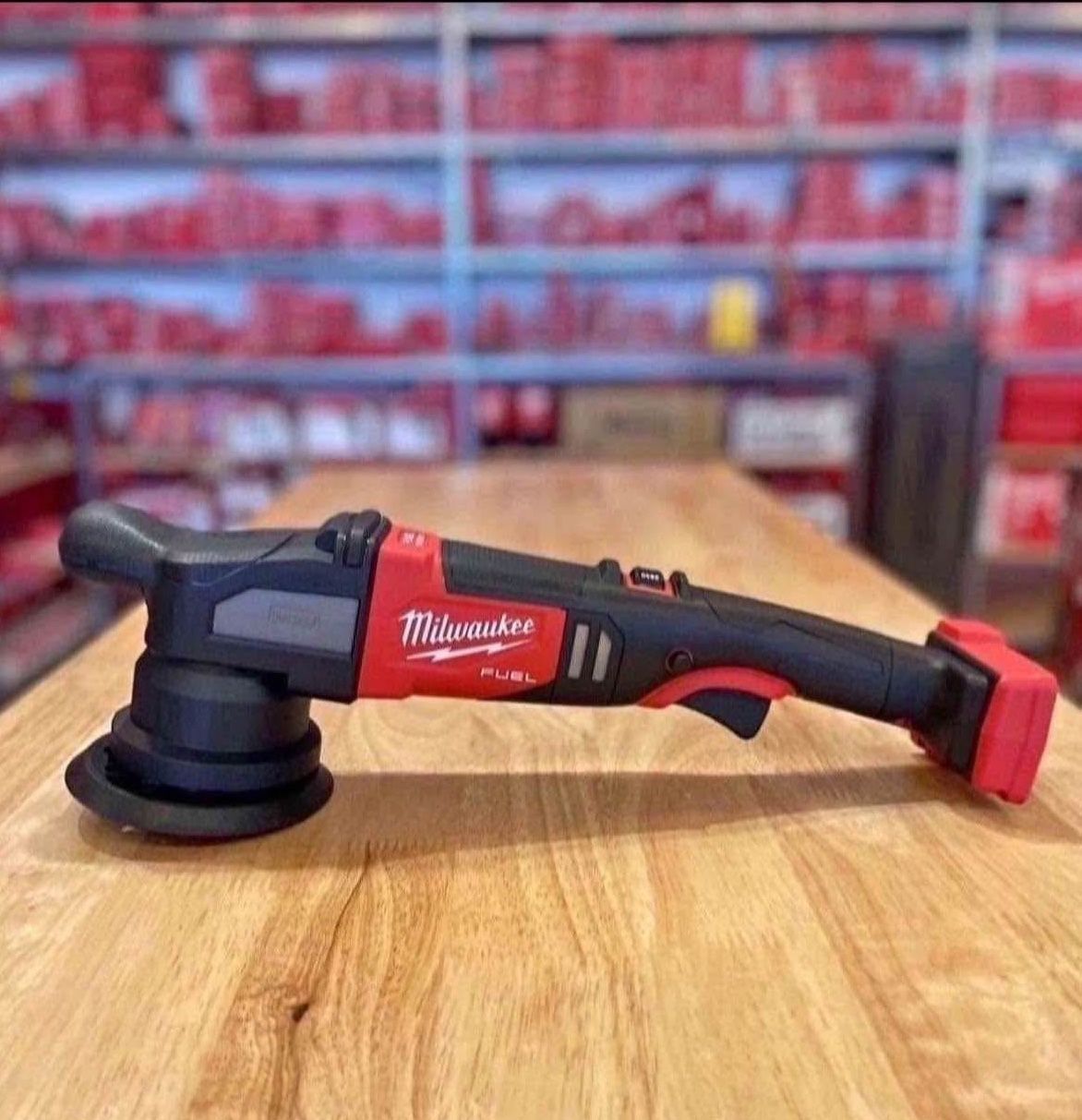 Milwaukee m18 Random orbital polisher 2684-20