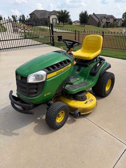 John Deere Riding Mower